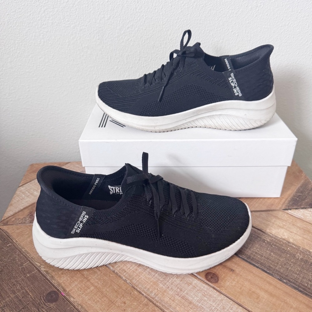 Skechers Women's Hands Free Slip-Ins Ultra Flex 3.0 Brilliant Wide Width Sneaker - Picture 5 of 13